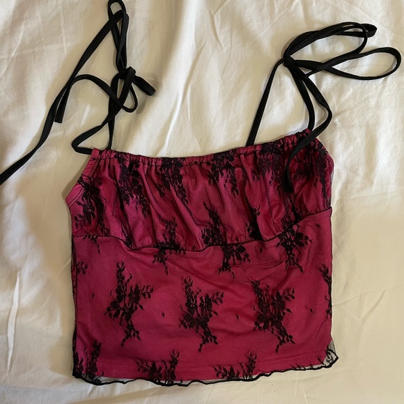 Very cute mesh top - Picture 3 of 4